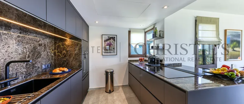 New built penthouse in exclusive community on La Mola — photo 5