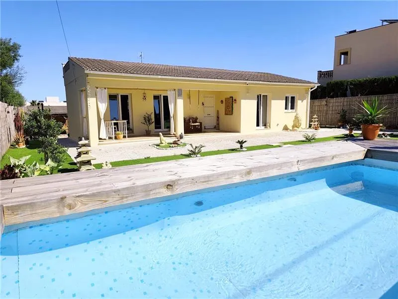 Detached single-storey house on a plot of approx. 598 m² — photo 2