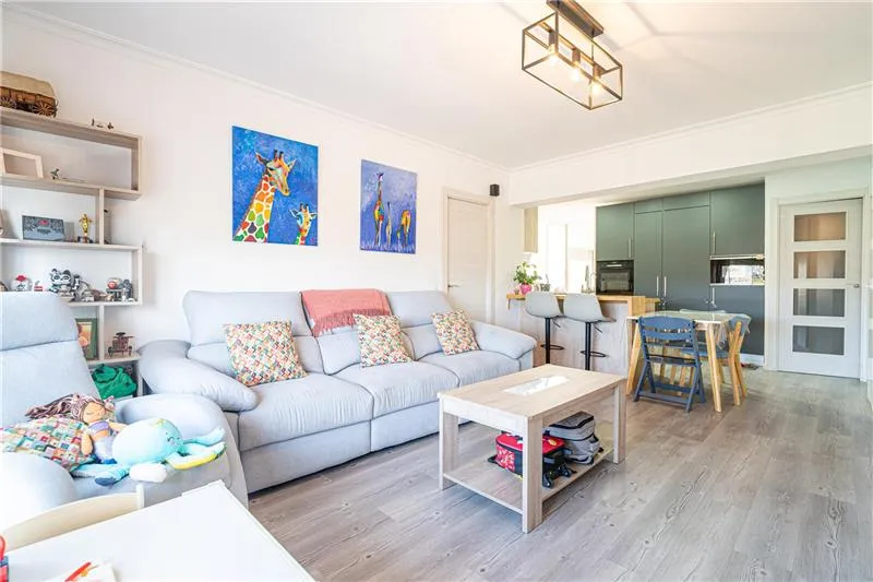 Apartment with a terrace of approximately 12 m² offering unobstructed views. — photo 2