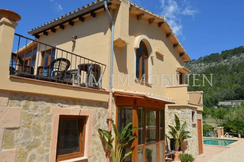 Finca with 4 rooms, 2 bathrooms, terraces and pool for sale — photo 2