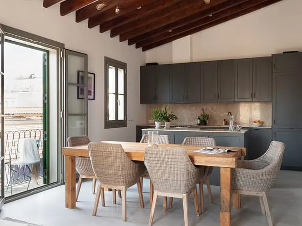 Bright and spacious apartment in the heart of Santa Catalina — photo 1