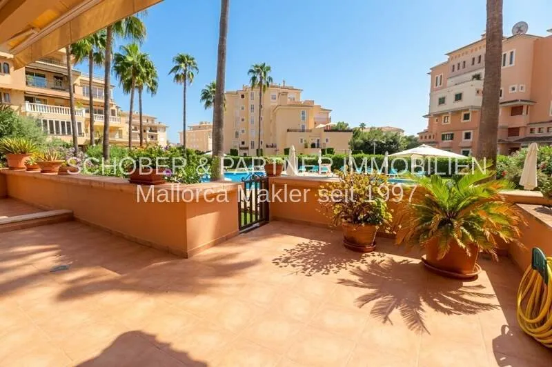 112m² Wohnung mit 3 Zimmern, Pool und Stellplatz zu kaufen — photo 1
