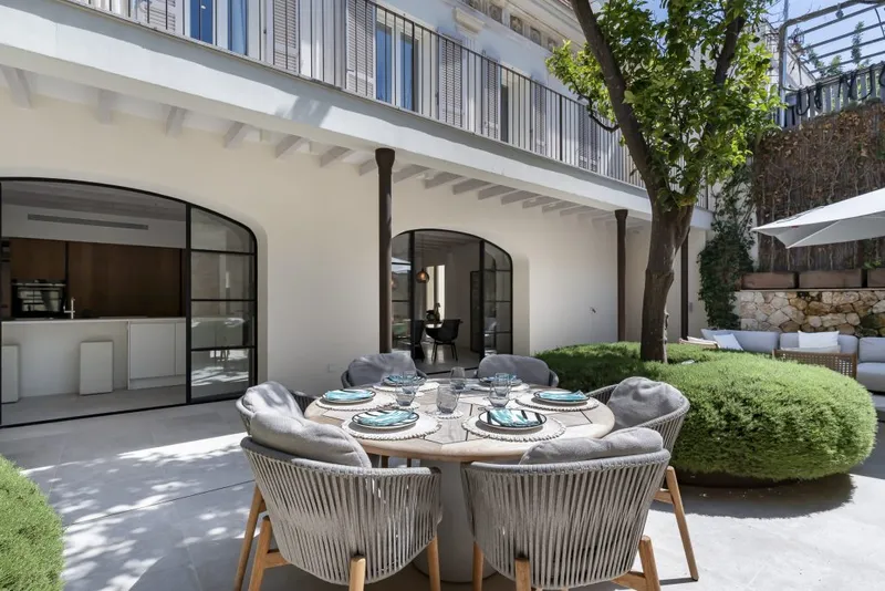 Ref. 2114; Luxurious historic villa with pool in Palma, El Terreno, for sale — photo 8