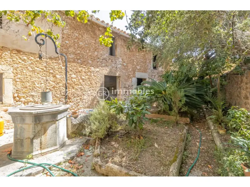 Possession in the center of Alaró — photo 3