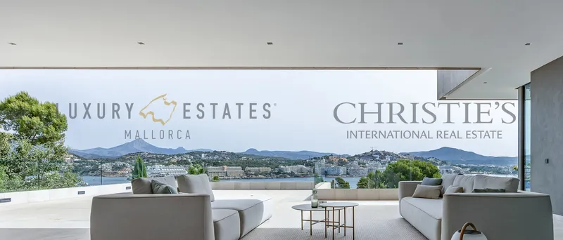 Exceptional new-build villa in Santa Ponsa with fantastic sea views — photo 1