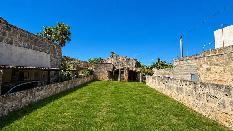 Building plot in Ses Salines — photo 3