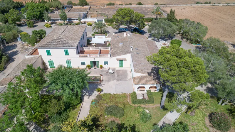 Spacious finca property in Llucmajor also for horse lovers — photo 2