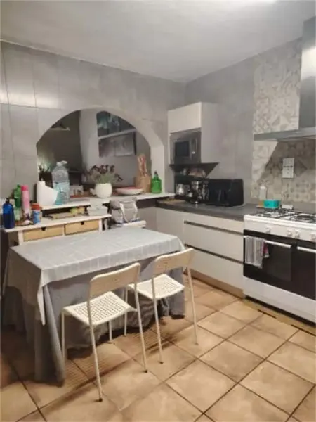 Village house, very well located on Serrano Street, near the school and the church, quiet area, charming house, very spacious and bright — photo 1