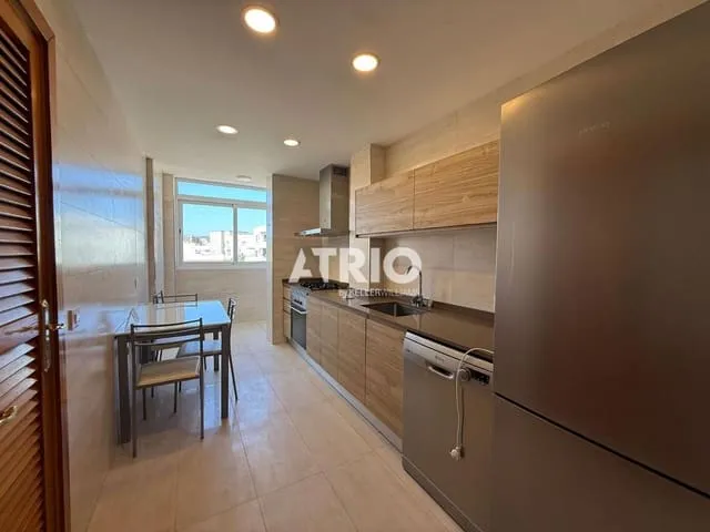 Flat for rent in Arxiduc, Palma de Mallorca — photo 2