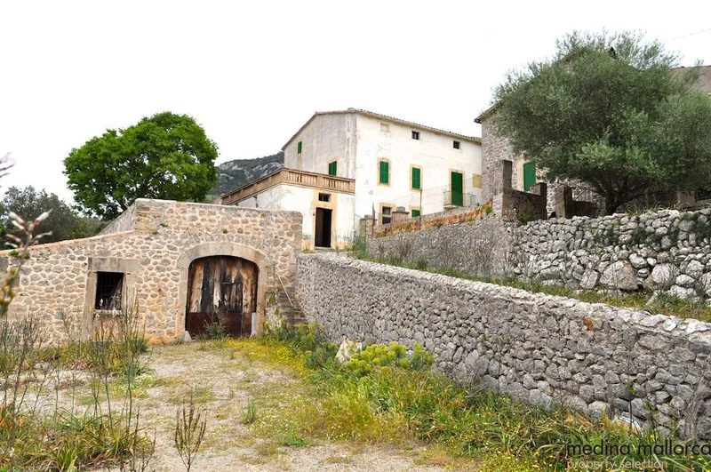 Rustic finca in Puigpunyent with panoramic views — photo 4