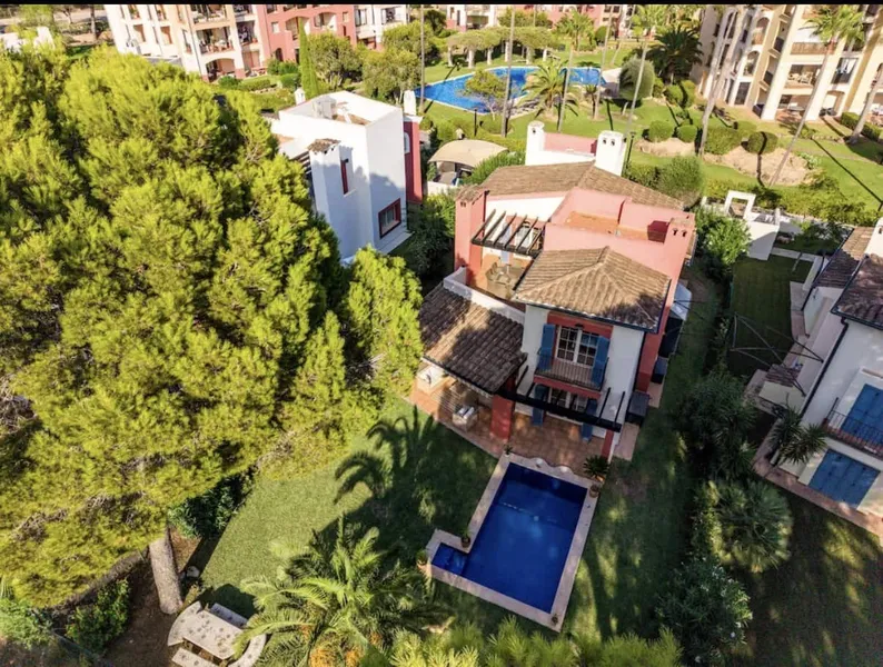 Villa for sale in Santa Ponsa, Calvià, Mallorca — photo 1