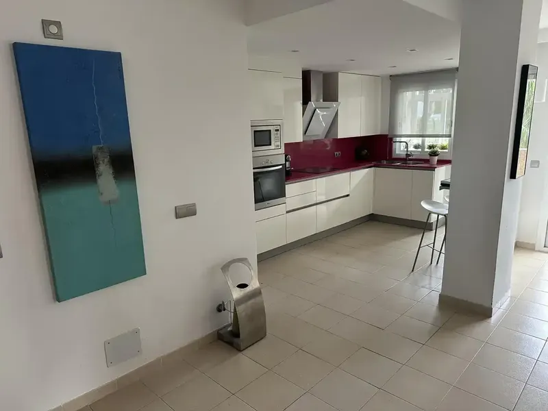 Aquí tienes una descripción atractiva y completa del piso: — photo 9