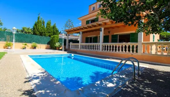 House / Chalet in Cala Millor — photo 1