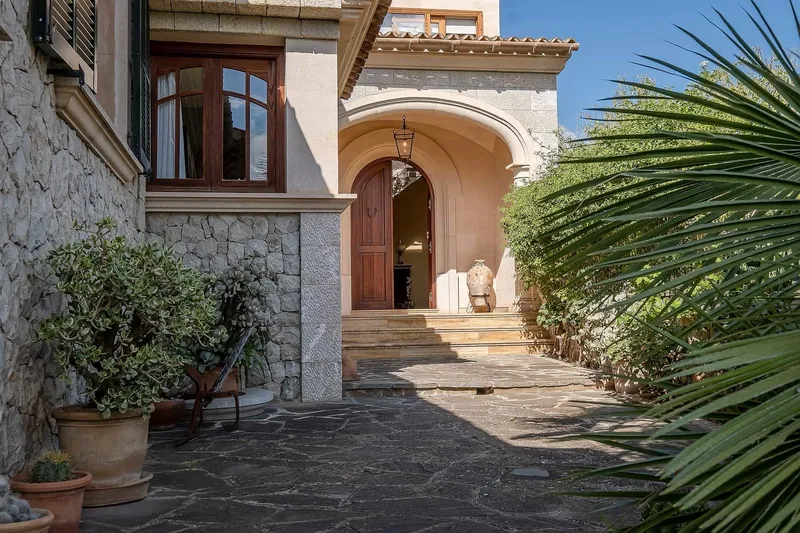 Impressive charming villa in the heart of Es Capdellà — photo 4
