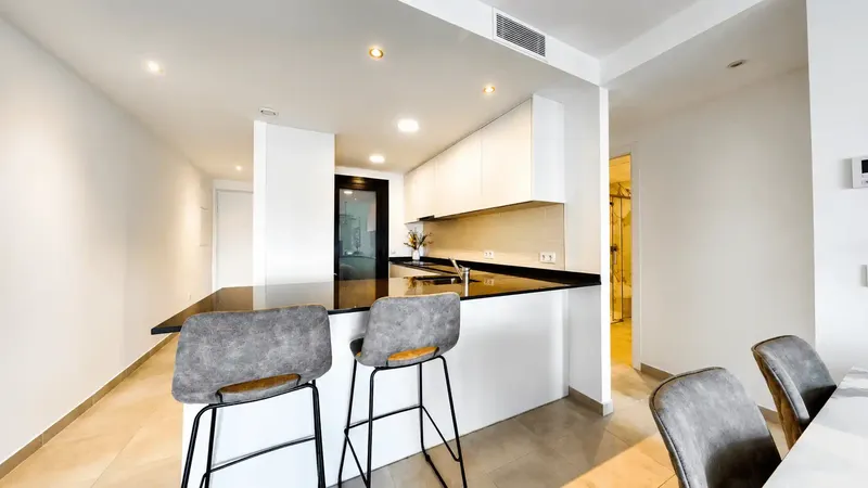 Modern home in an exclusive location: almost like a brand-new home. — photo 5