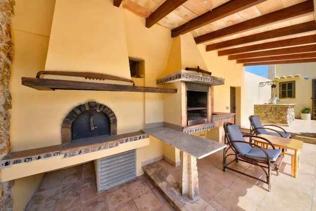 Superb villa with holiday rental license for sale in Puerto Pollensa, Mallorca — photo 2