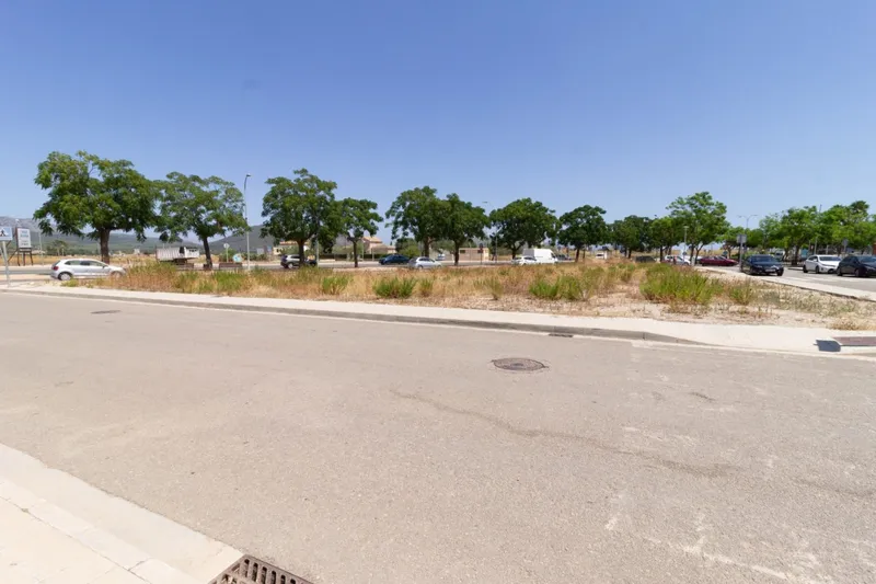 Urban plot for commercial use in Sa Pobla — photo 8