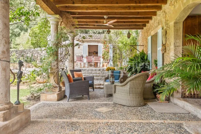 Majestic country home with mountain views for sale in Pollensa, North Mallorca — photo 2