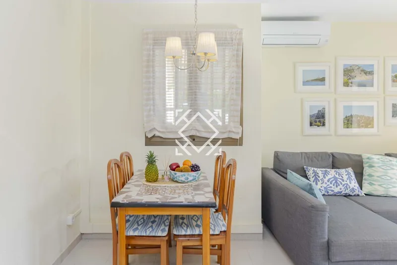 Sea Views Charm Prime Location Apartment in Alcanada, Mallorca — photo 9