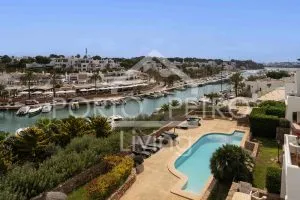 Ref. PRO220 – Completely renovated luxury penthouse apartment at the exclusive marina of Cala d’Or with top equipment, fantastic views and holiday rental license — photo 1
