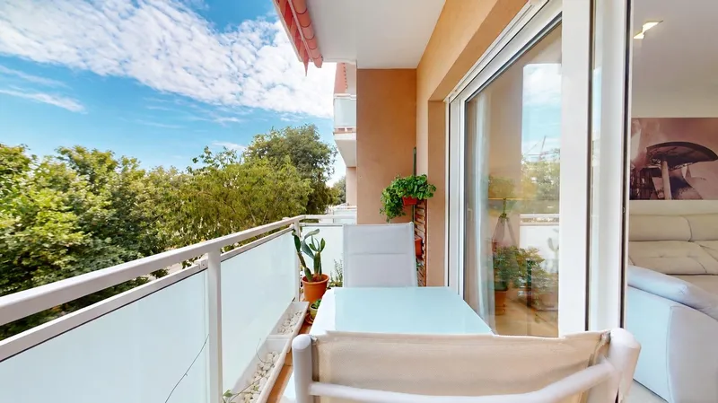 Reformed flat with parking and storage room in Son Rullán, Palma — photo 3
