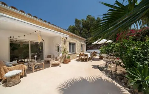 3 Bedrooms in Costa de la Calma — photo 3