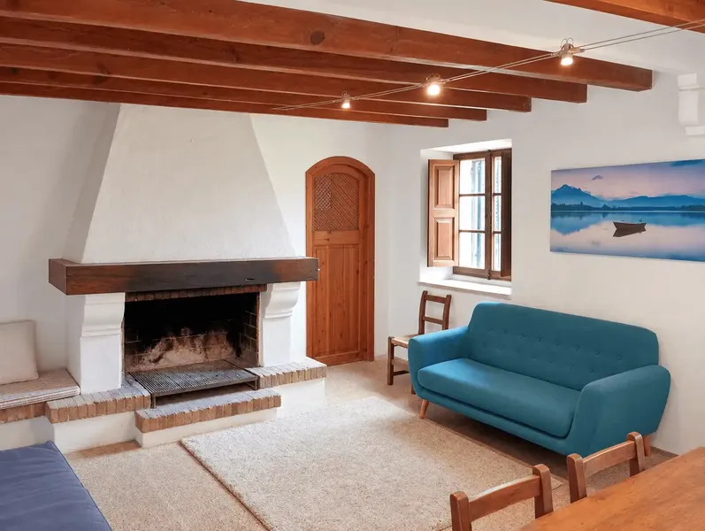 This exceptional historic estate (alquería) near Porreres offers, on a plot of approximately 68,920 m², a rare combination — photo 6