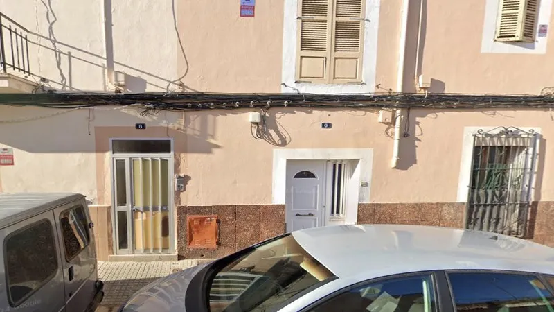 Apartment on San Isidro Street, Palma, Balearic Islands — photo 1