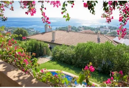 Villa in Portals Nous with Sea Views — photo 1