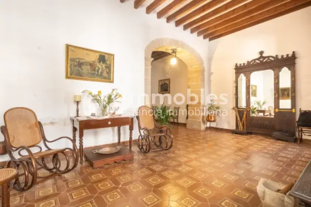 House in Alaró — photo 1
