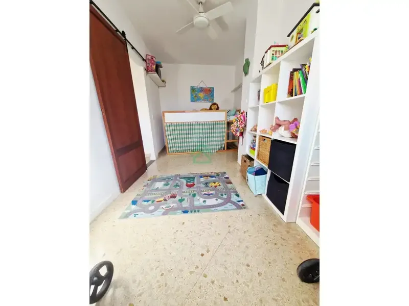 Hay casas que destacan por su ubicación y otras por su espacio. Esta reúne ambas cosas: 245 m² construidos en pleno centro de Manacor, con p — photo 9