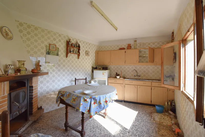 Traditional Mallorcan Property with Land and Great Renovation Potential in Sóller — photo 7