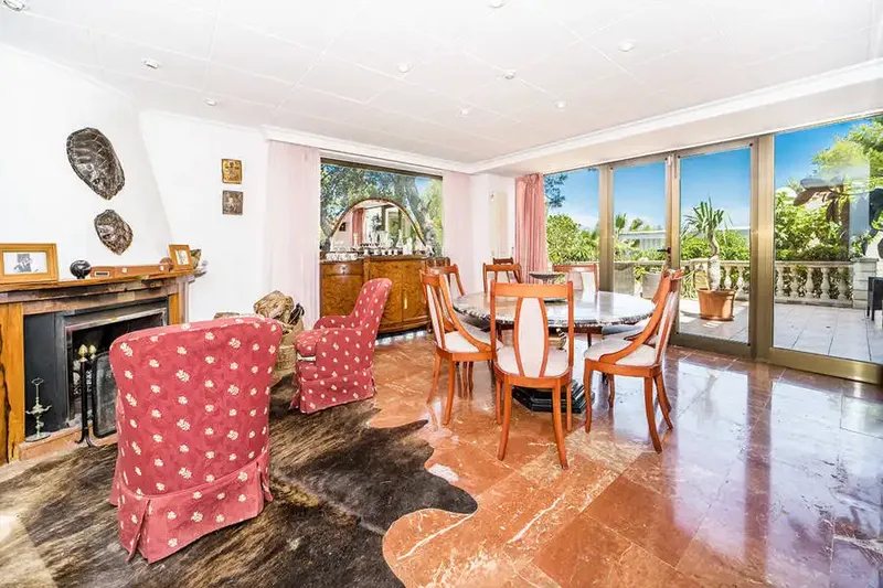 This detached villa, located in the prestigious, pleasant and quiet Bellavista urbanization (Cala Blava), combines a living space — photo 3