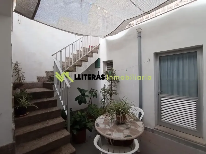 Apartment in Inca with great potential, located in an area close to the center, allowing you to enjoy all the services and — photo 1