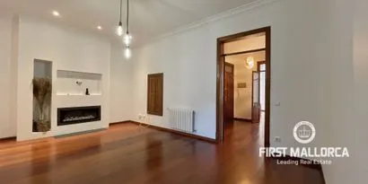 Exclusive apartment in the old town of Palma — photo 4