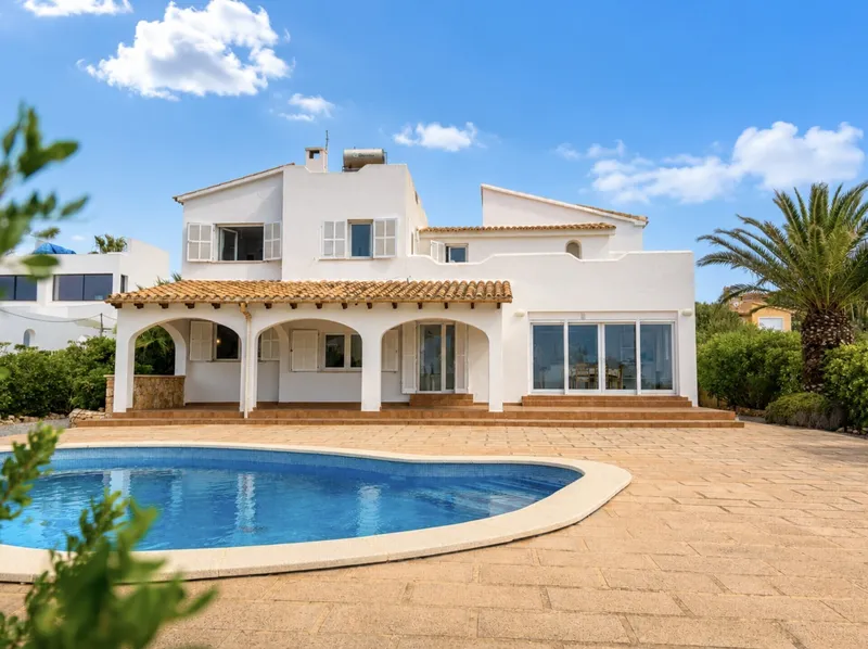 5-bedroom sea-view chalet on the first line of Cala Pi — photo 2