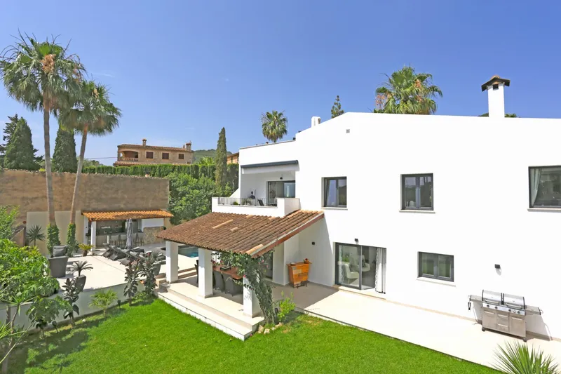 Magnificent modern villa in the heart of Capdella — photo 1