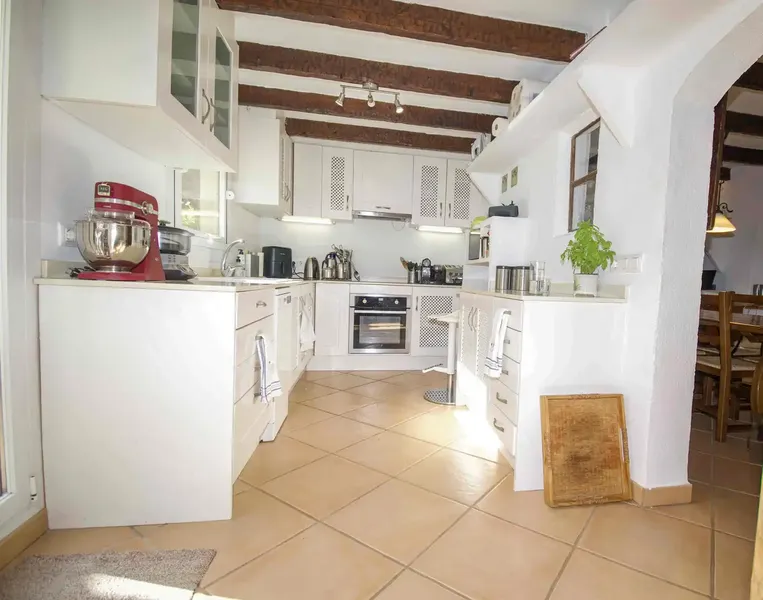 The Soul's Refuge in Pollença: Where Tradition Embraces Modern Comfort — photo 6