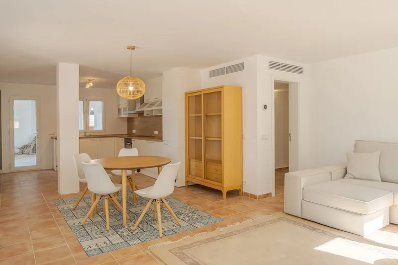 Spacious villa on Sa Punta in Portocolom with sea views — photo 7
