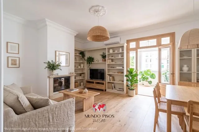 Flat for sale in Arxiduc, Palma de Mallorca — photo 2
