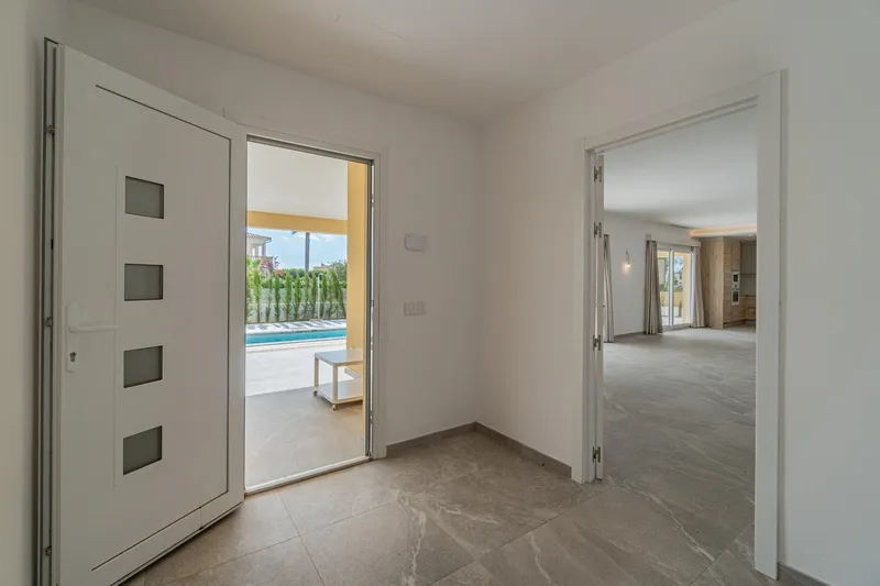 New construction villa — photo 4