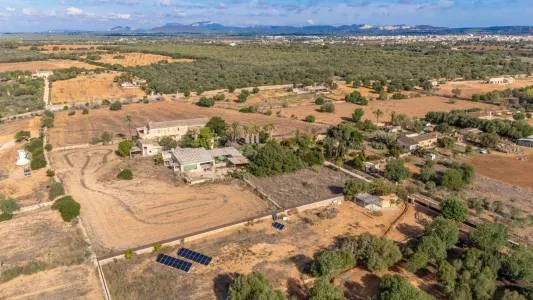 Rustic property - Campos, built surface 1300m2, plot surface 32702m2, 4 bedrooms, 2 bathrooms. — photo 5