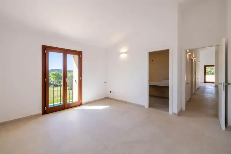 This impressive country house for sale in Alaró was completed in 2021 in the serene outskirts of the village. With spectacular views — photo 10