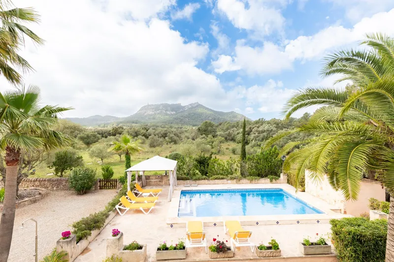 Charming finca with self-sufficiency in Felanitx — photo 1