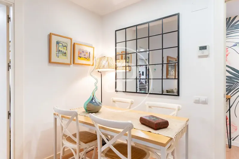 Reformed 100 m² flat for sale in Llevant — photo 12