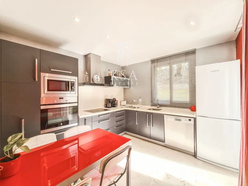 Villa — photo 11