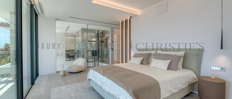 Contemporary villa in Costa d'en Blanes with panoramic views — photo 9