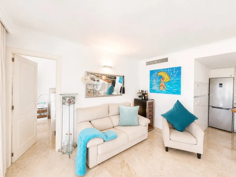 Exclusive apartment in Cala Llamp with stunning terrace and sea view - Port d'Andratx - 2 bedrooms, 100 m² — photo 5