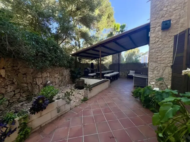 Terraced house in a sought-after location in Cala Figuera — photo 1