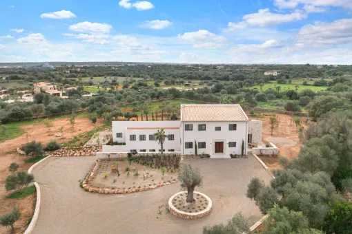 Ses Salines, exclusive newly built luxury finca in a privileged natural location with pool and absolute privacy near Ses Salines and Es Trenc beach — photo 3